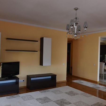 Apartament Community Complex Сібіу Екстер'єр фото
